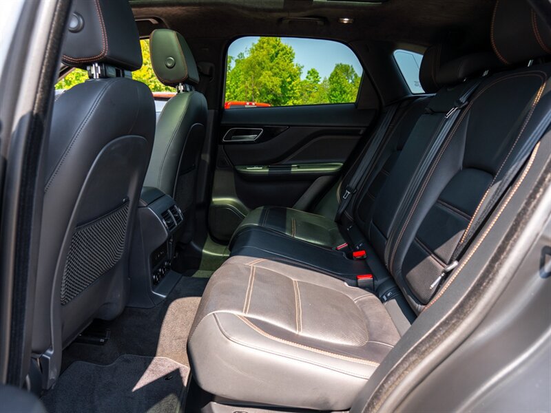 Used 2019 Jaguar F-PACE Prestige AWD/4WD image 22