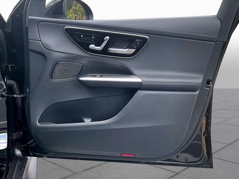 Certified 2026 Mercedes-Benz GLC 300 image 23