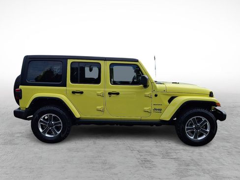 Used 2022 Jeep Wrangler Unlimited Sahara w/ Cold Weather Group AWD/4WD image 6