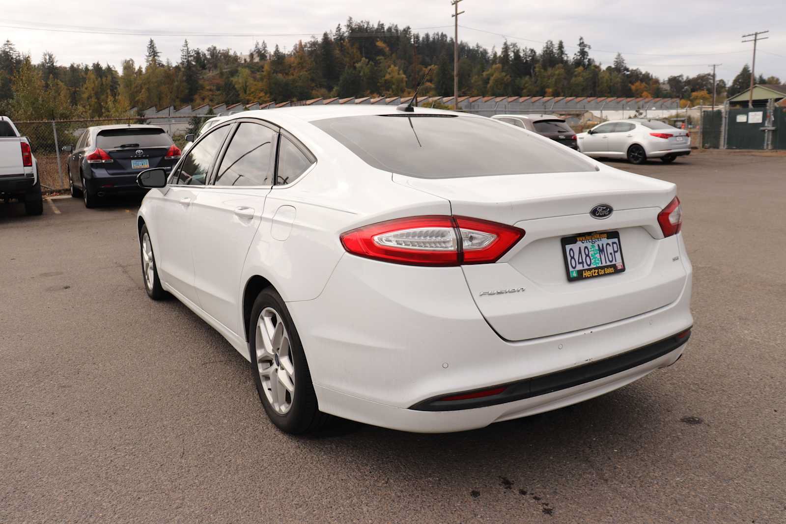 Used 2016 Ford Fusion SE FWD image 7