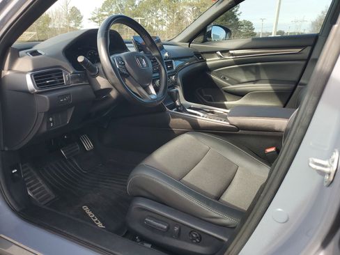 Used 2021 Honda Accord Sport image 16