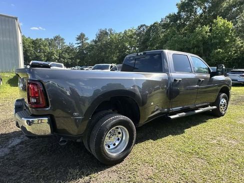 Used 2025 RAM 3500 Tradesman AWD/4WD image 17