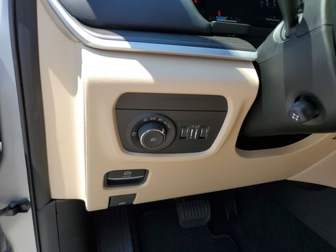 New 2025 Jeep Grand Cherokee Limited w/ Luxury Tech Group II image 24