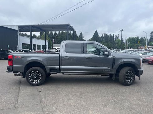 Used 2026 Ford F350 Platinum w/ FX4 Off-Road Package AWD/4WD image 8