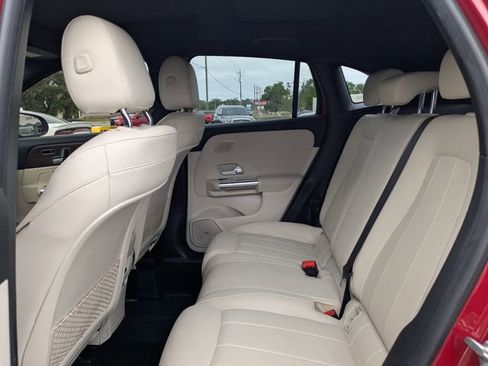 Used 2021 Mercedes-Benz GLA 250 w/ Premium Package image 14
