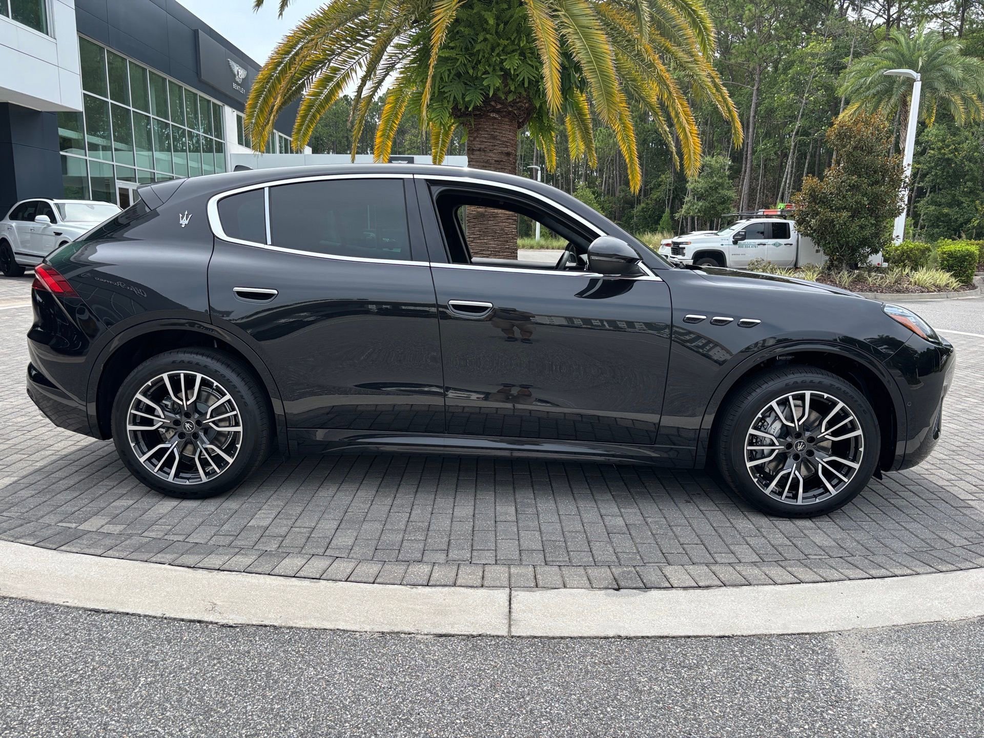 New 2025 Maserati Grecale GT AWD/4WD image 5