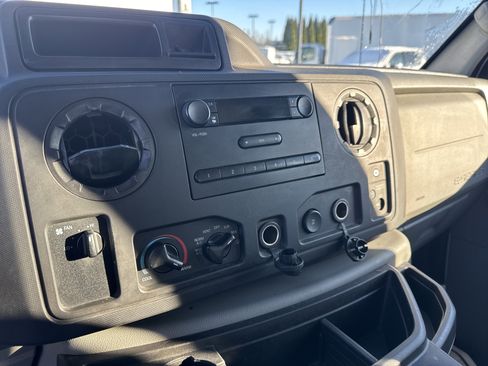 Used 2013 Ford E-250 and Econoline 250 w/ PWR Group image 24