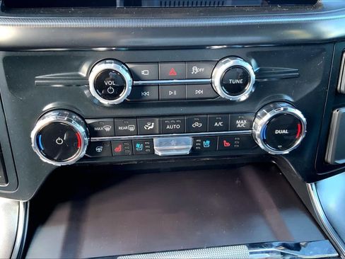 New 2025 Ford F150 Platinum w/ FX4 Off-Road Package image 18