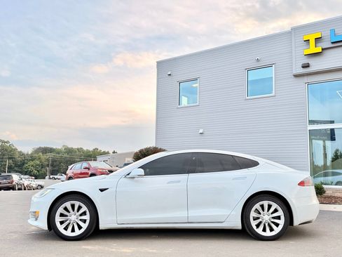 Used 2018 Tesla Model S AWD image 15