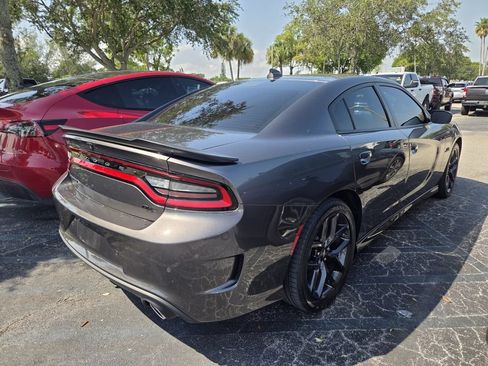 Used 2022 Dodge Charger R/T w/ Blacktop Package RWD image 5