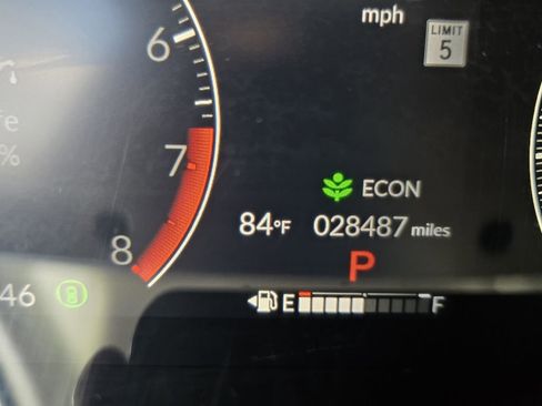 Used 2024 Honda HR-V LX image 23