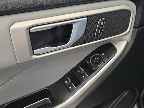 Used 2023 Ford Explorer XLT w/ Equipment Group 202A image 20