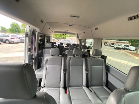Used 2017 Ford Transit 350 XL RWD image 10