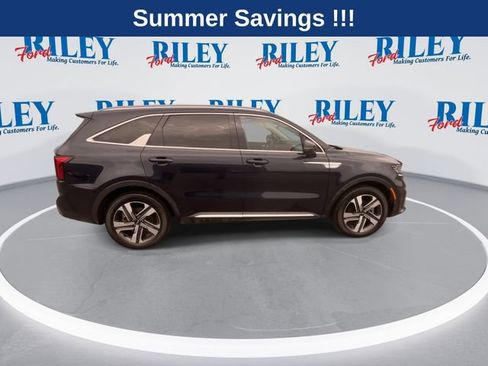 Used 2023 Kia Sorento EX AWD/4WD image 11