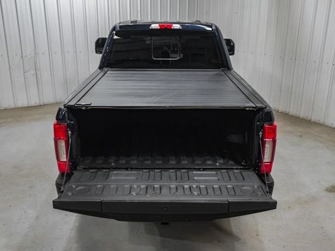 Used 2022 Ford F250 Lariat w/ Black Appearance Package AWD/4WD image 58
