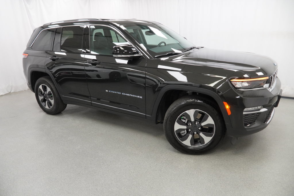 Certified 2023 Jeep Grand Cherokee 4WD 4xe image 14