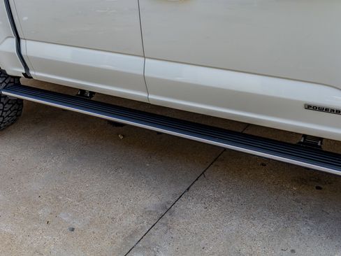 Used 2023 Ford F150 Limited image 13