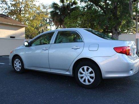 Used 2009 Toyota Corolla LE FWD image 4