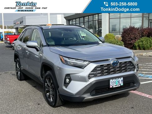 Used 2023 Toyota RAV4 Limited image 1