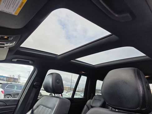 Used 2019 Mercedes-Benz GLS 450 4MATIC image 25