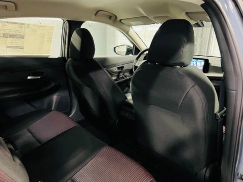 New 2026 Nissan Sentra SR w/ Floor Mat Package FWD image 28