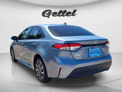 Used 2025 Toyota Corolla LE FWD image 6