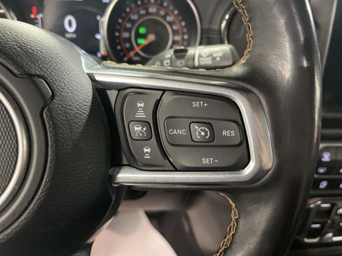 Used 2021 Jeep Wrangler Unlimited Sahara image 19