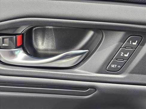 Used 2024 Honda Accord EX-L image 23