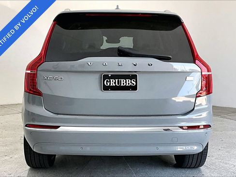 Used 2024 Volvo XC90 T8 Plus w/ Protection Package Premier AWD/4WD image 5