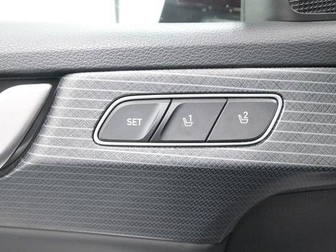 Used 2023 Hyundai Palisade Limited AWD/4WD image 17
