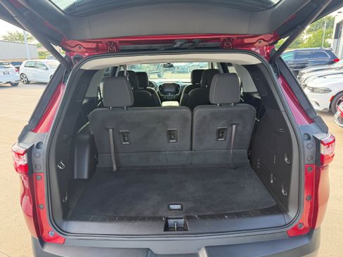 Used 2018 Chevrolet Traverse LT FWD image 6