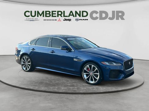 Used 2023 Jaguar XF R-Dynamic SE AWD/4WD image 8