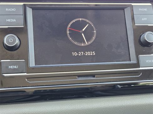 Used 2024 Volkswagen Taos S image 8