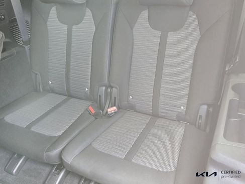 Certified 2026 Kia Sorento LX FWD image 12