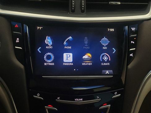 Used 2014 Cadillac XTS Luxury image 25