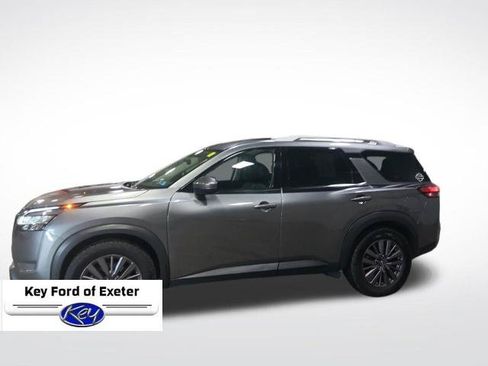 Used 2023 Nissan Pathfinder SL w/ SL Premium Package AWD/4WD image 7