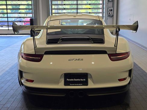 Used 2016 Porsche 911 GT3 RS RWD image 6