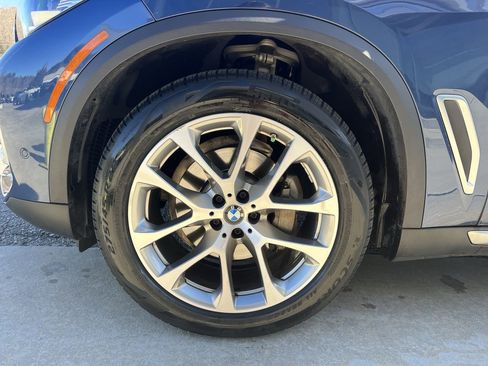 Certified 2023 BMW X5 sDrive40i w/ Climate Comfort Package image 13