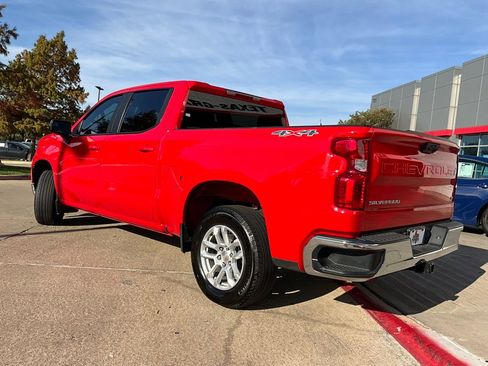 Used 2025 Chevrolet Silverado 1500 LT image 8