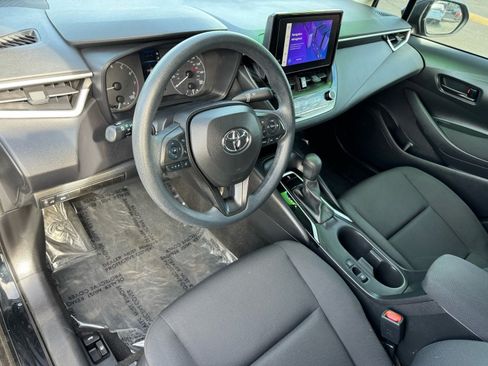 Used 2024 Toyota Corolla LE image 16