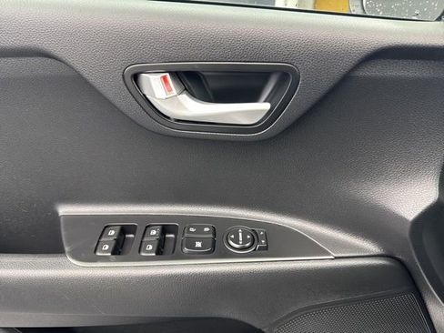 Used 2023 Kia Rio LX image 31