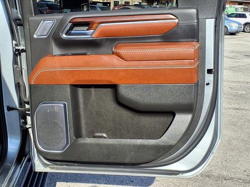 Used 2024 GMC Sierra 2500 Denali Ultimate image 16