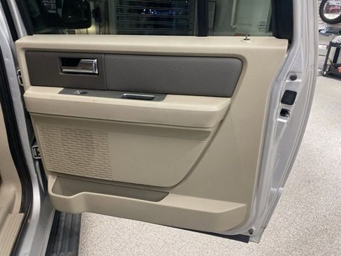 Used 2014 Ford Expedition EL XL image 32