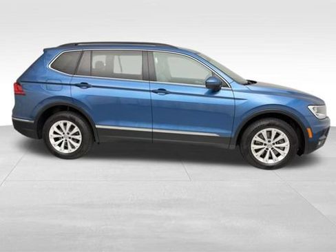 Used 2018 Volkswagen Tiguan SE AWD/4WD image 9