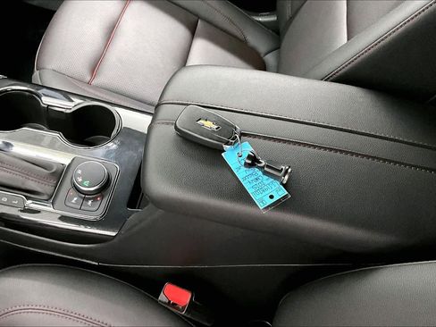 Used 2025 Chevrolet Blazer RS image 15