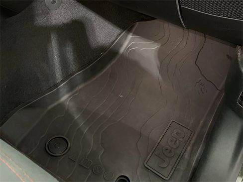 Certified 2021 Jeep Wrangler Unlimited Rubicon image 38