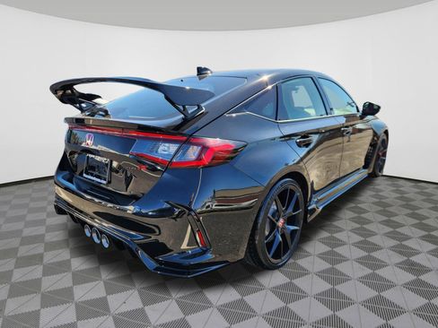 Used 2025 Honda Civic Type R image 4