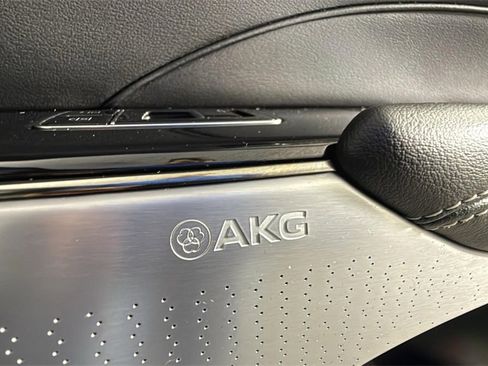 Used 2025 Cadillac Lyriq Sport image 33