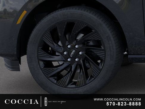 New 2026 Lincoln Navigator Reserve w/ Jet Appearance Package AWD/4WD image 19