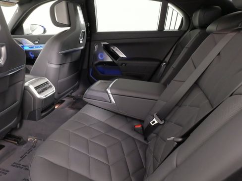 Used 2025 BMW 740i xDrive w/ Executive Package AWD/4WD image 42